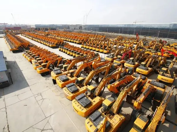 03团队信息展示员工风彩页-Concrete Mixer Manufacturer Team Construction machinery yard rows