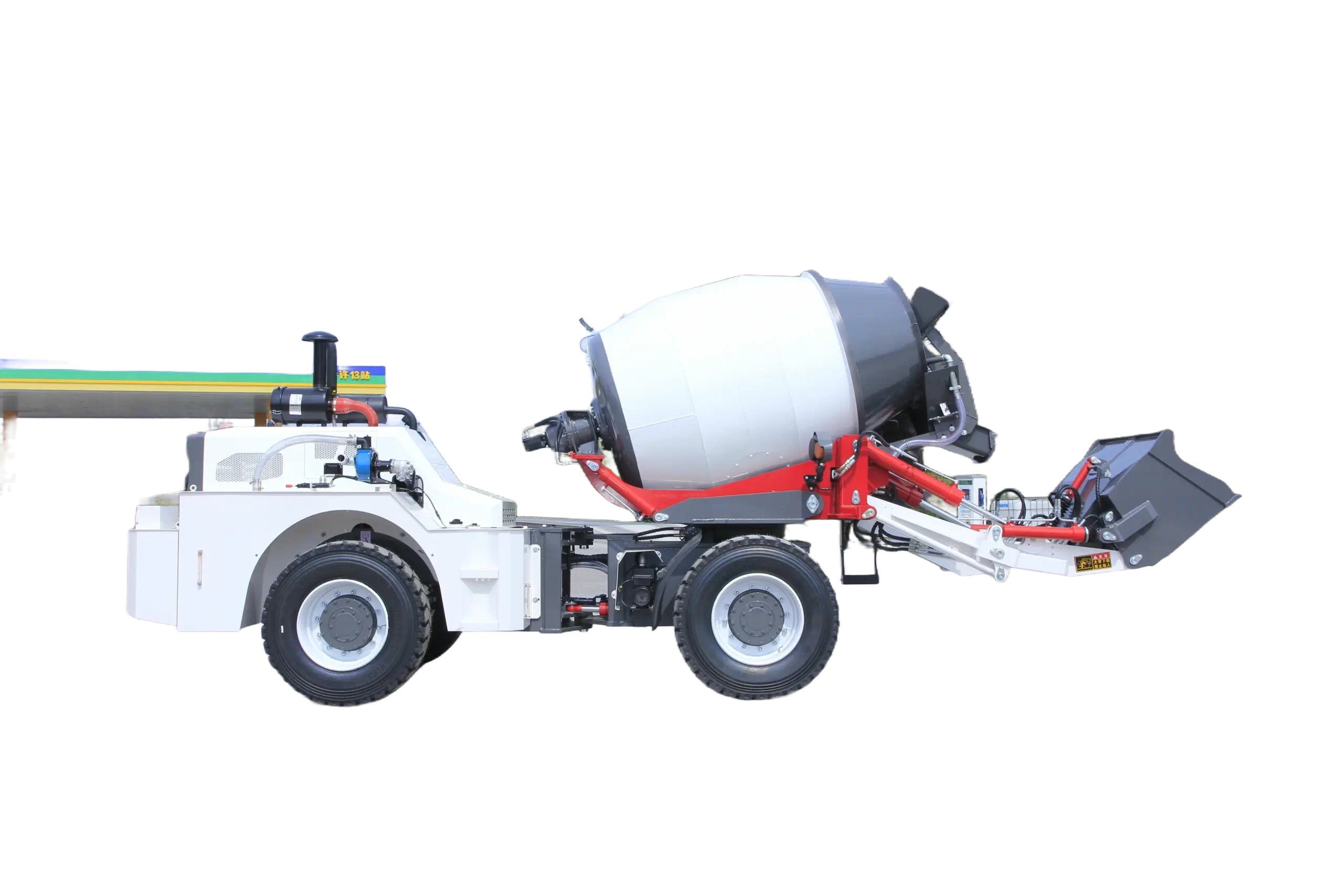 MG3200A Self-Loading Concrete Mixer Truck view 3