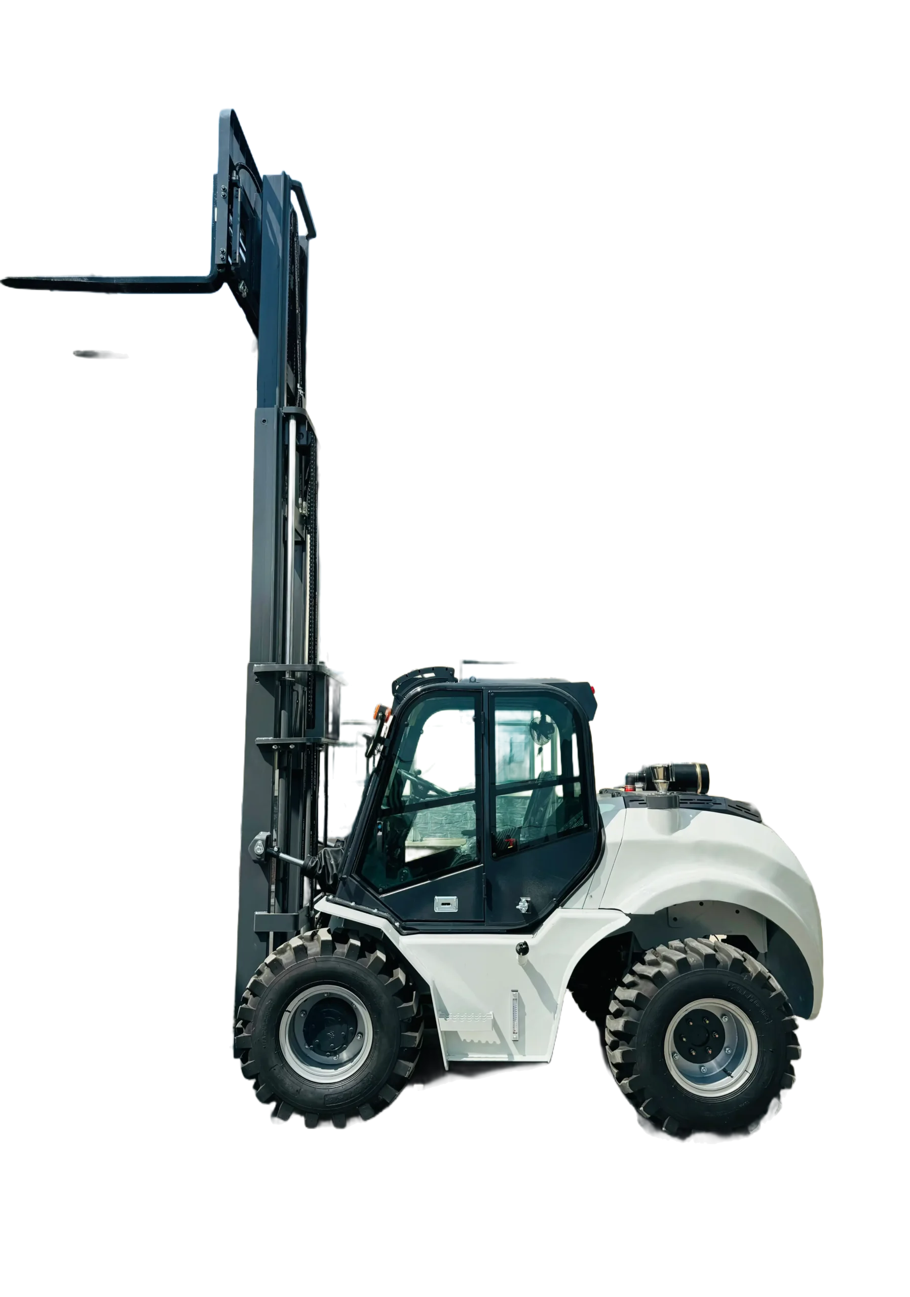 MG3580 all-terrain forklift view 5