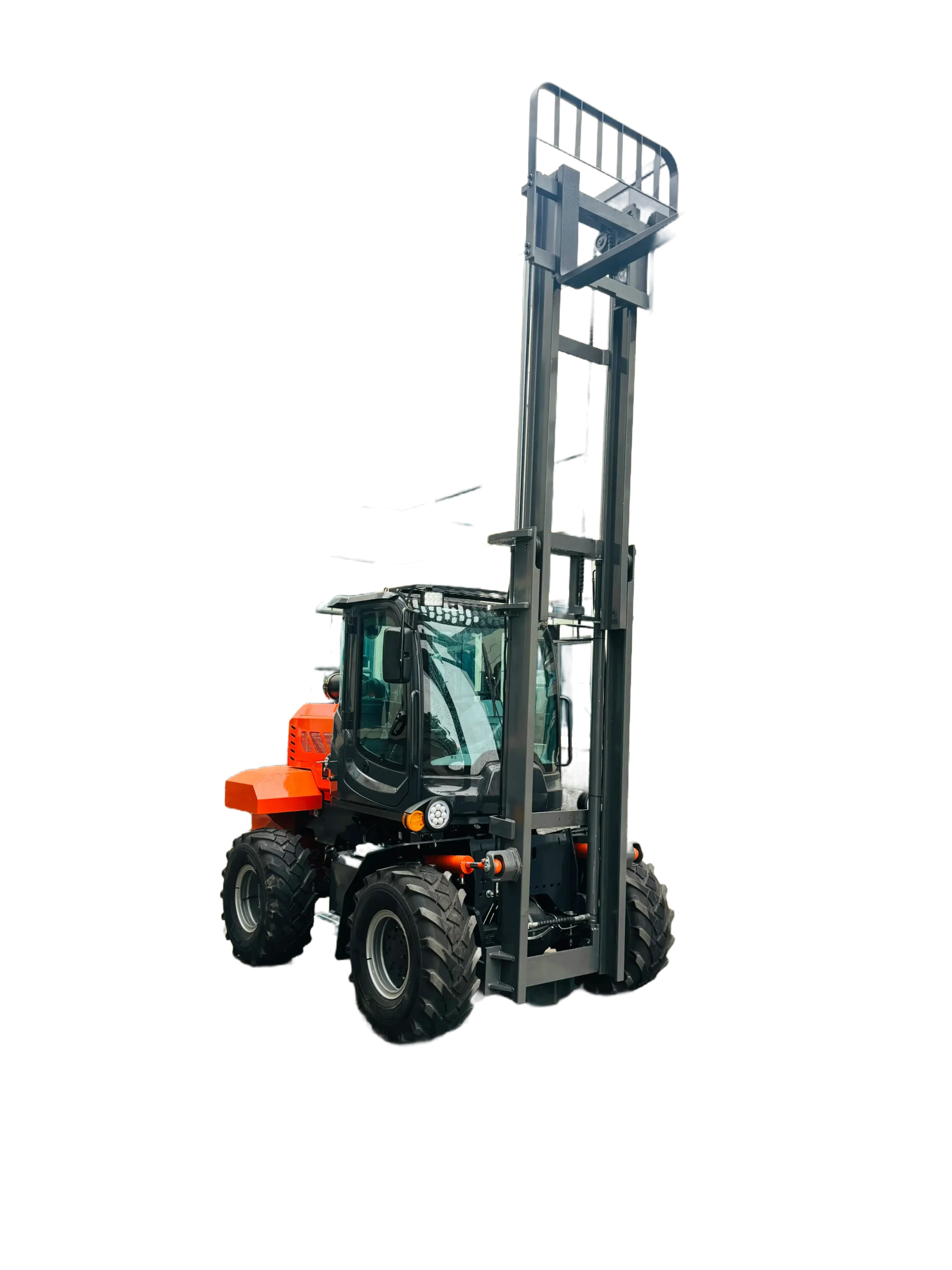 MG3582 all-terrain forklift view 4