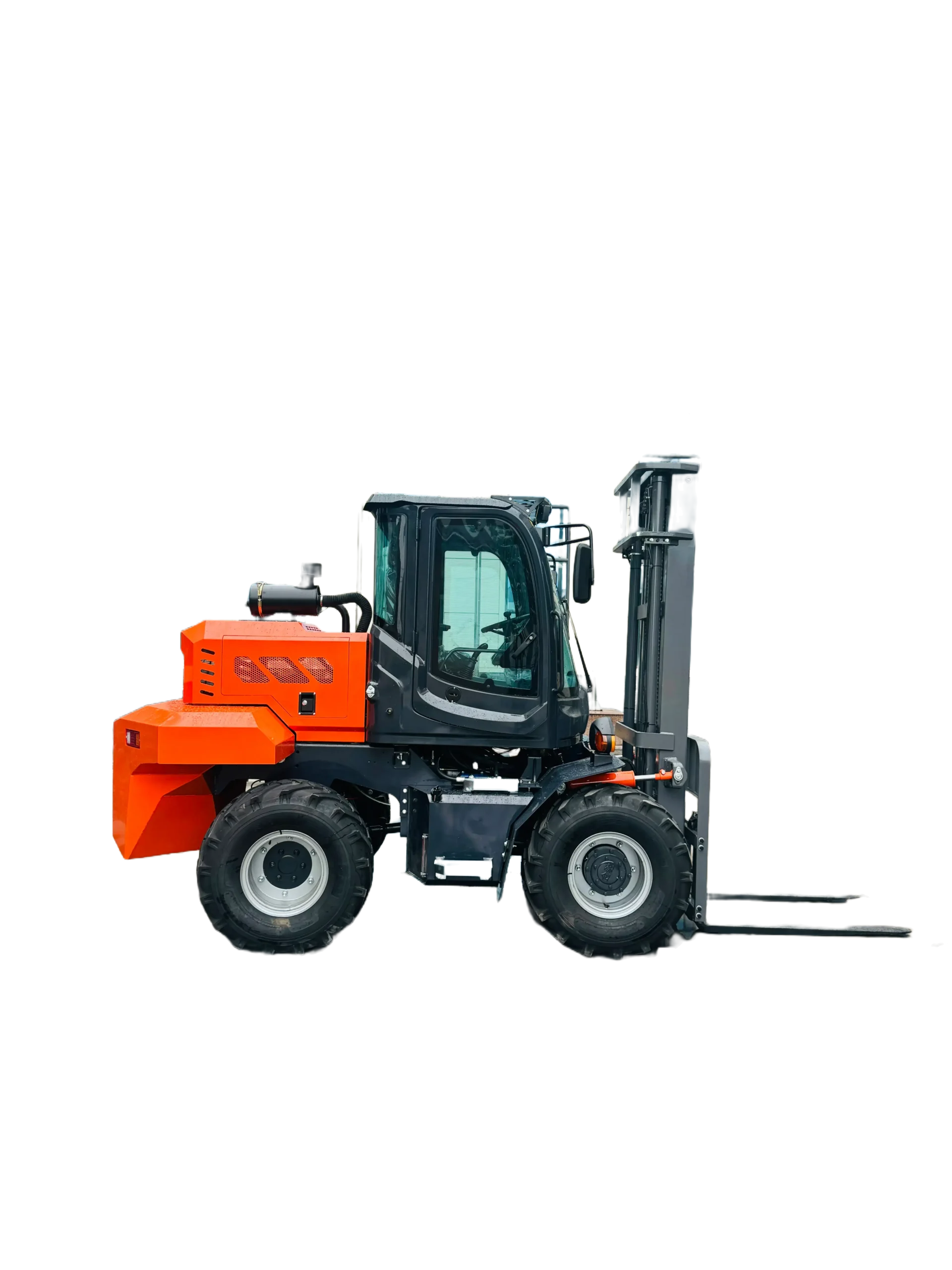 MG3582 all-terrain forklift view 5