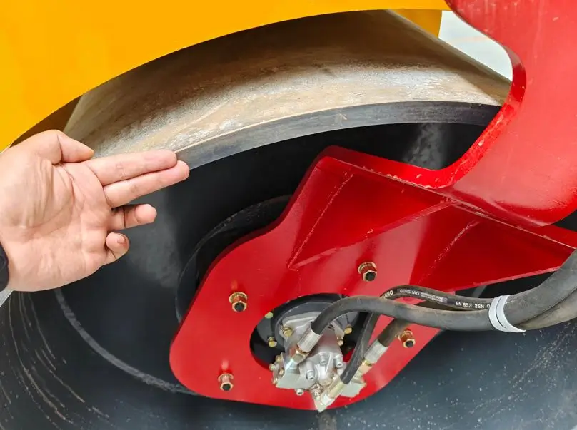 MGY50D Road Roller view 4